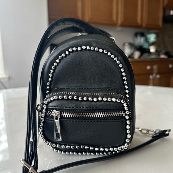 Nasty gal Black Ball Chain Mini Rucksack - Picture 3 of 8